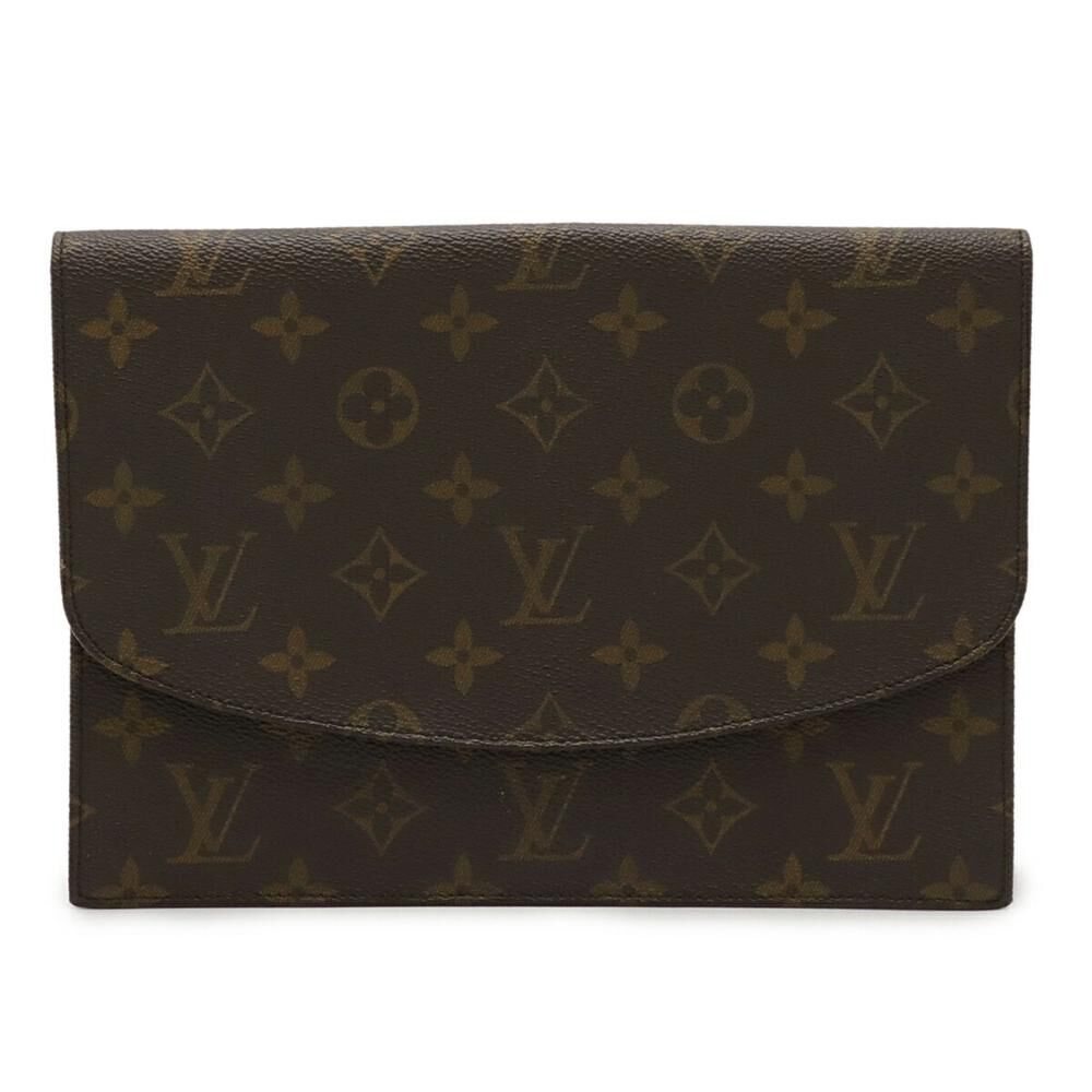 Louis Vuitton Clutch