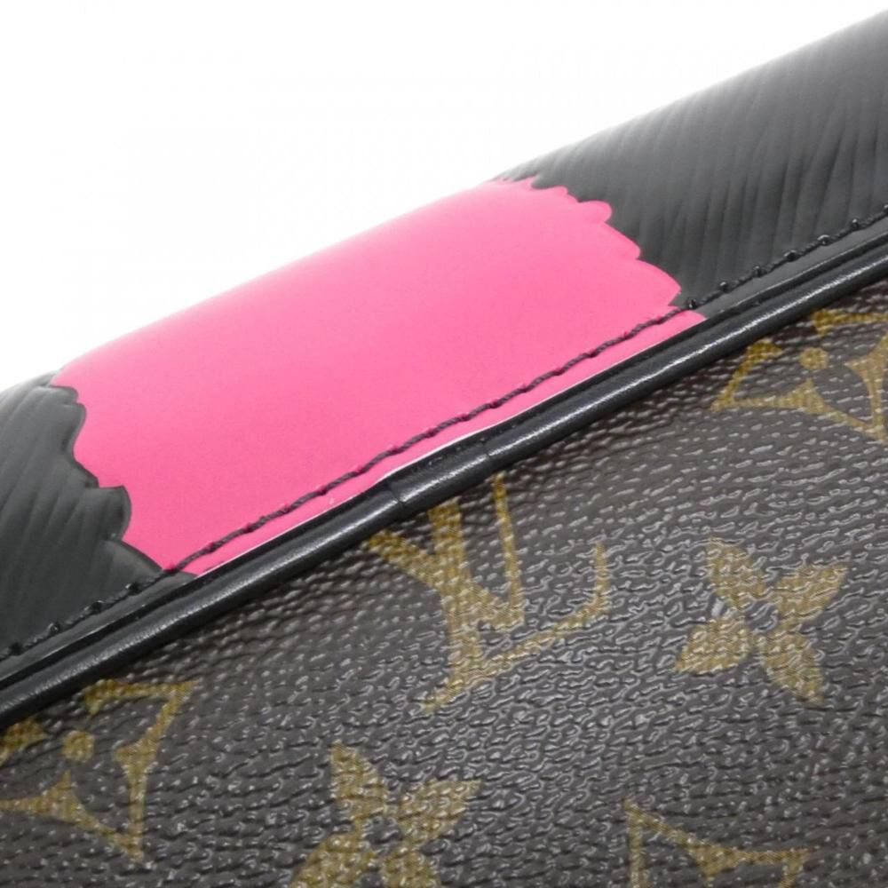 Louis Vuitton Shoulder Bags