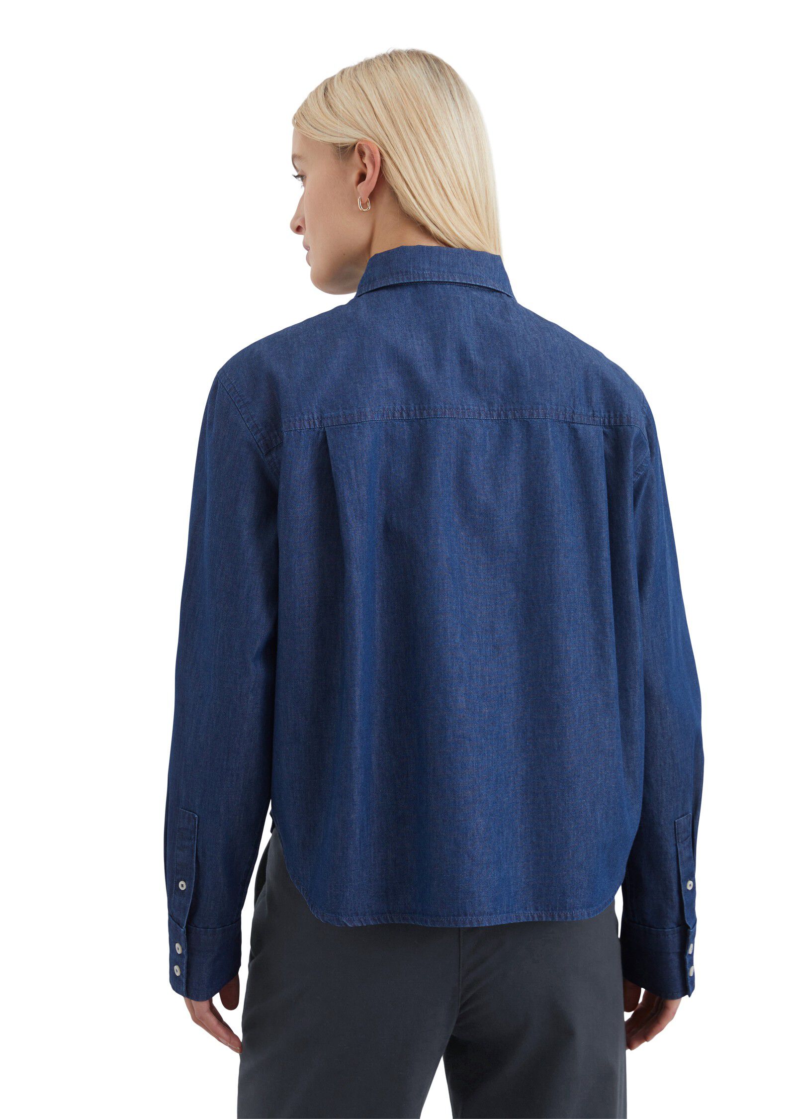 Blouse, cropped boxy shape, kent co