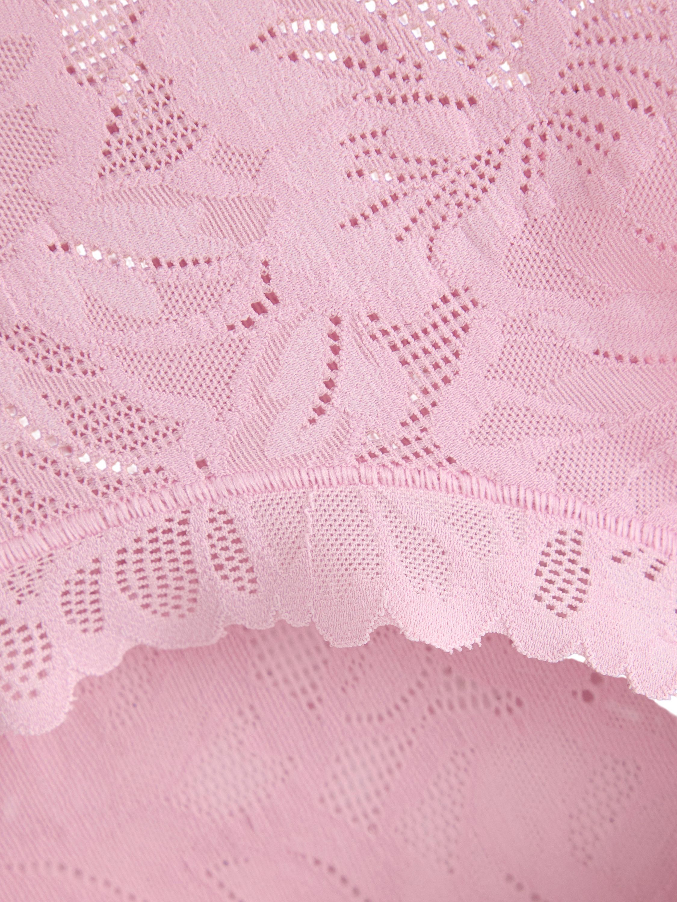 Briefs in soft and comfy lace with