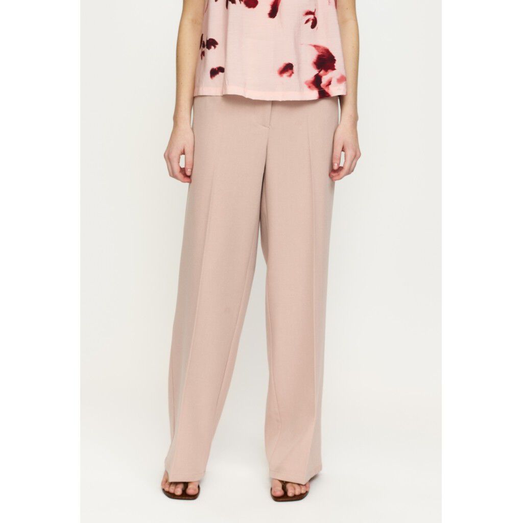 SRBelinda Vilja Pant