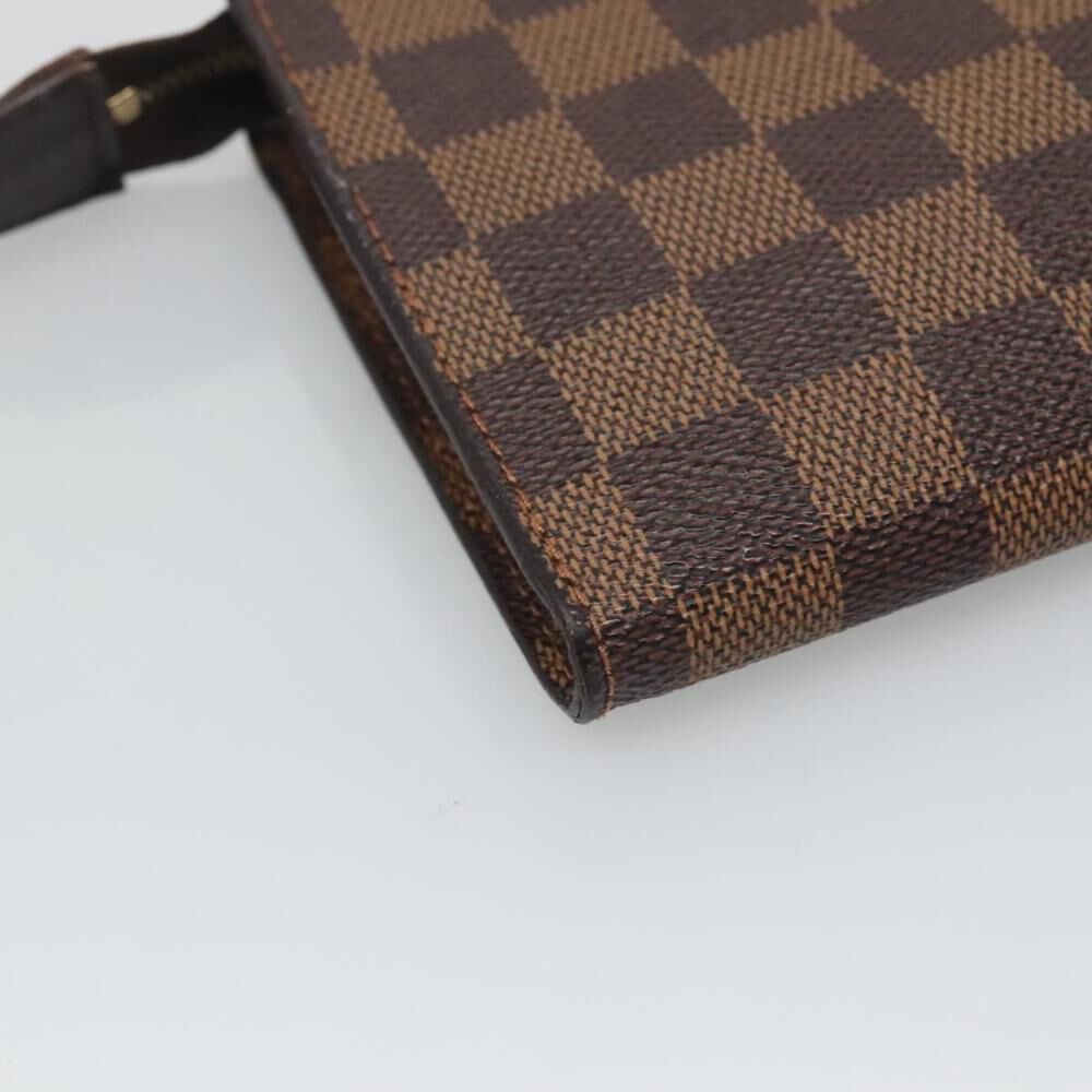 Louis Vuitton Marais