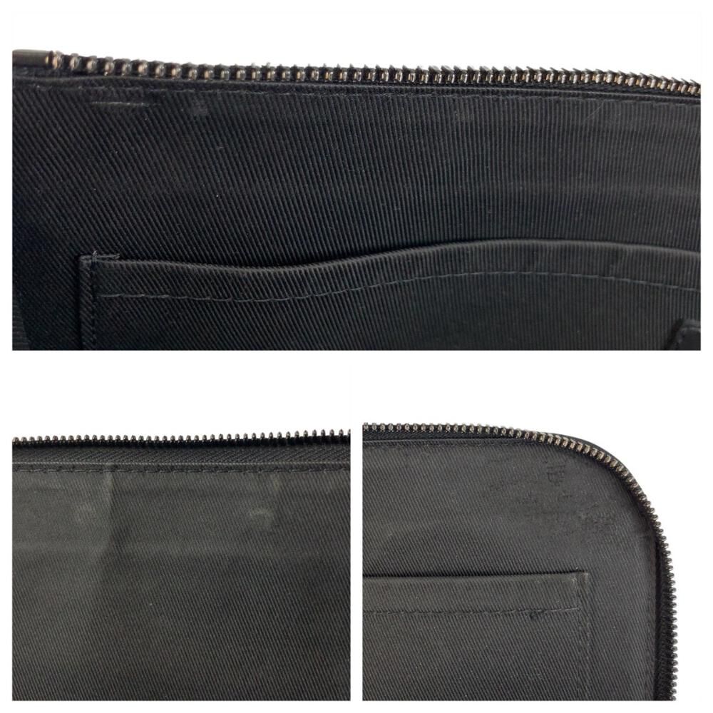 Louis Vuitton Clutch