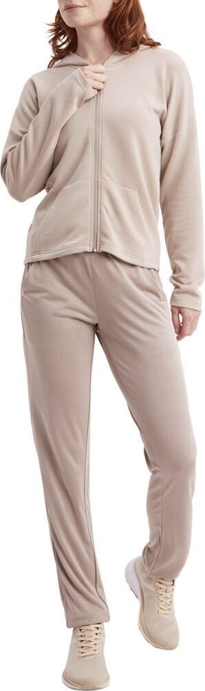 Odelle 3 h&aelig;ttetr&oslash;je