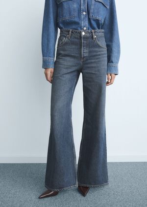 High-waisted wide-leg jeans