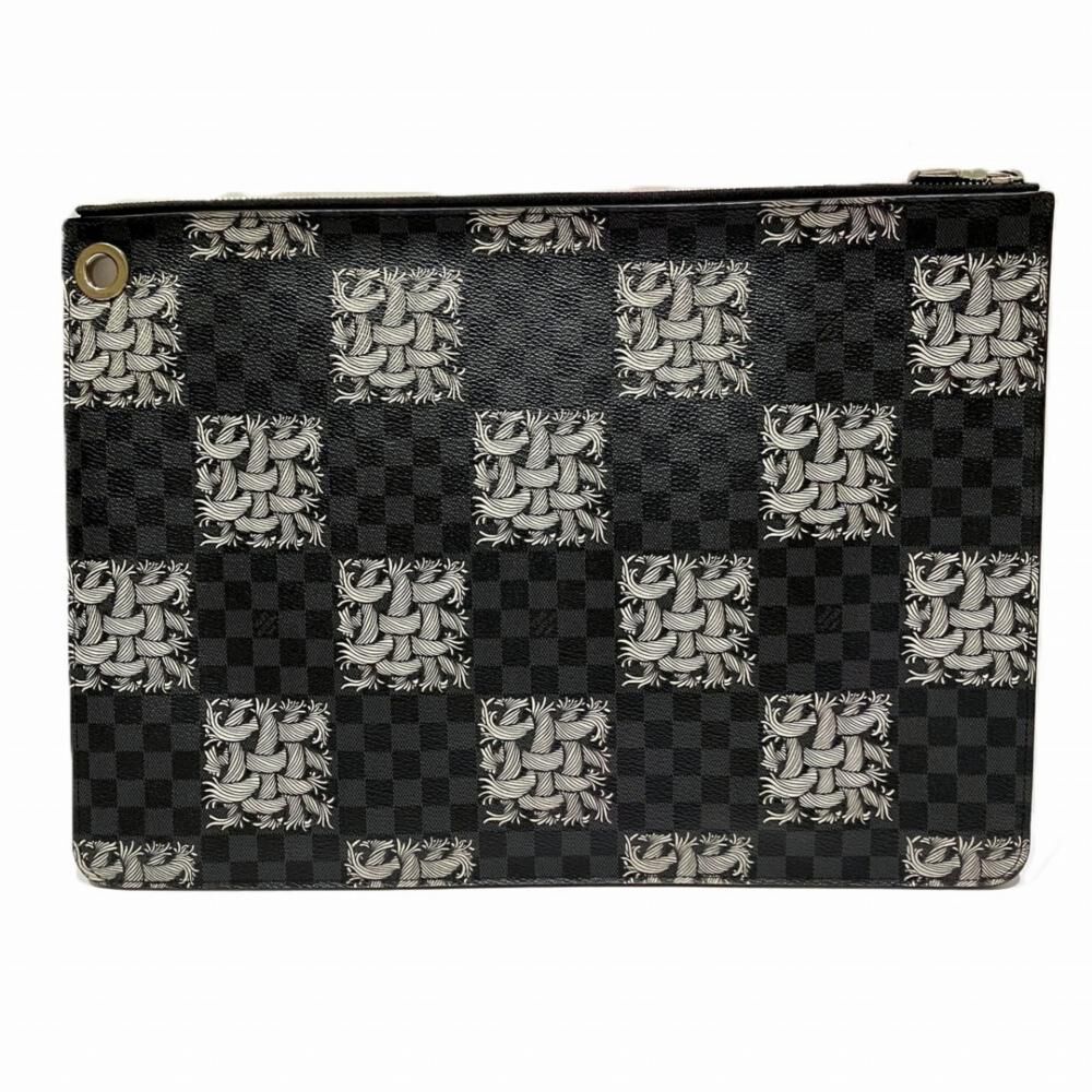 Louis Vuitton Clutch