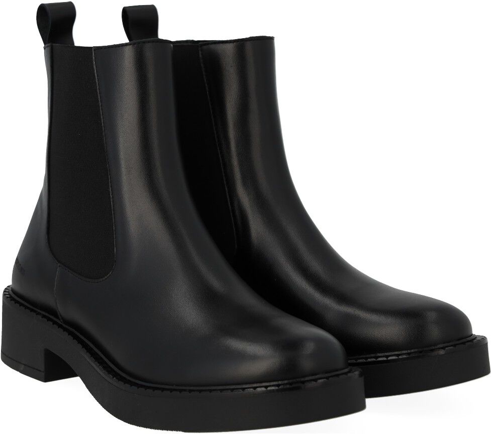 Minimalistisk Chelsea st&oslash;vle med ch