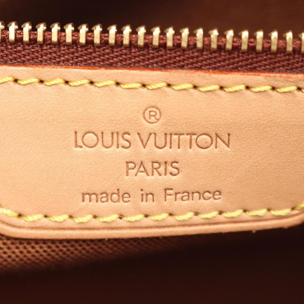 Louis Vuitton Shoulder Bags