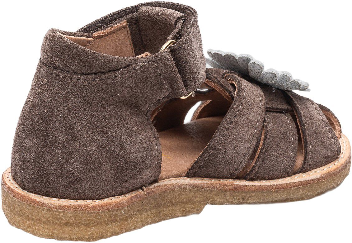 trine kj&aelig;r x bisgaard babette