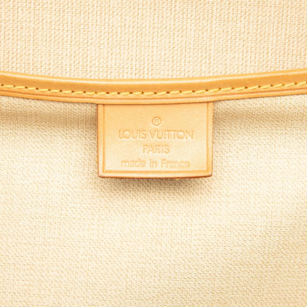 Louis Vuitton Excursion
