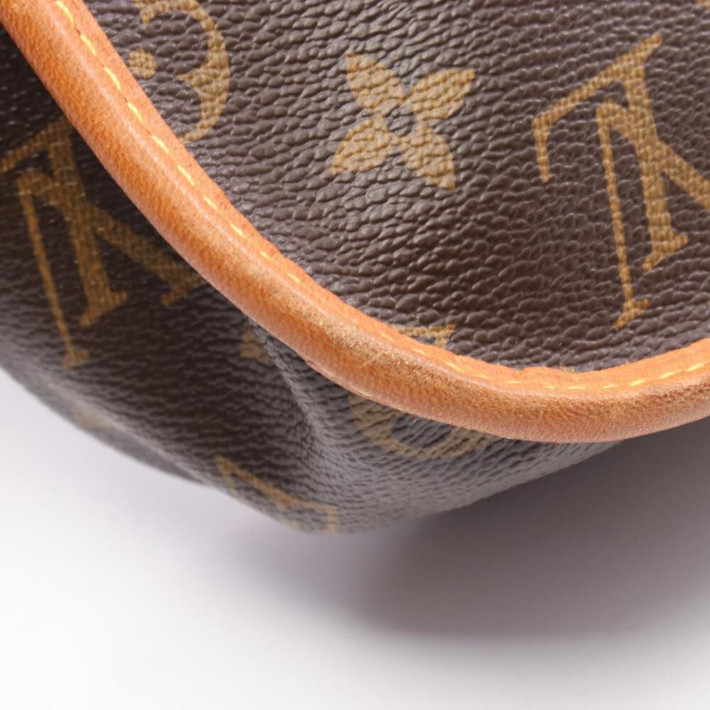 Louis Vuitton Shoulder Bags