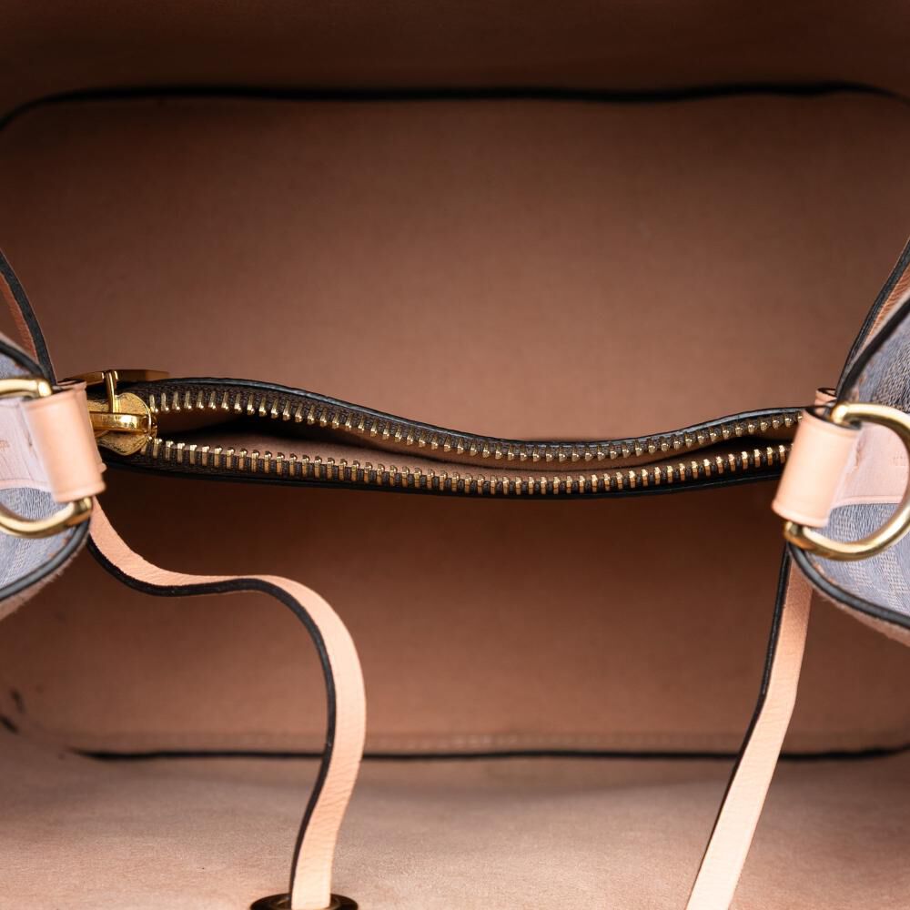 Louis Vuitton Neoneo