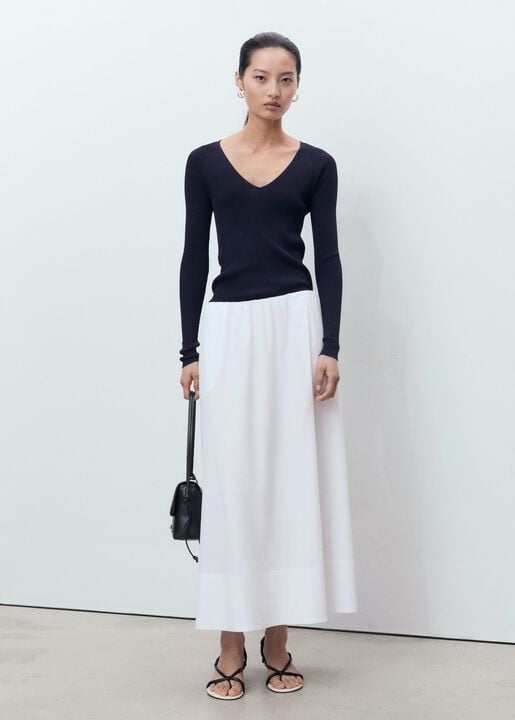 SWEATER. -- SESETA