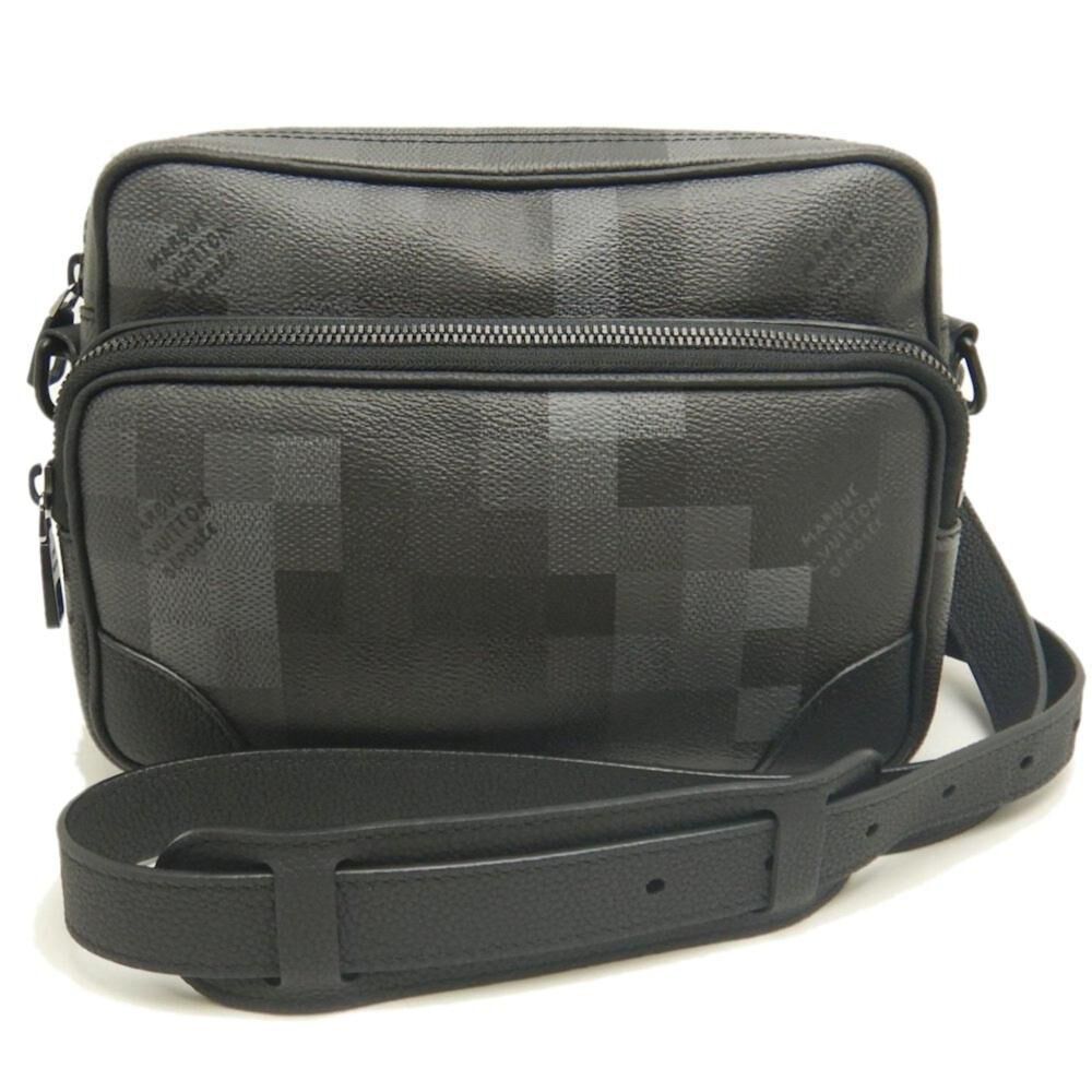 Louis Vuitton Shoulder Bags