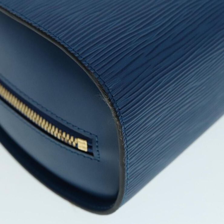 Louis Vuitton Dauphine