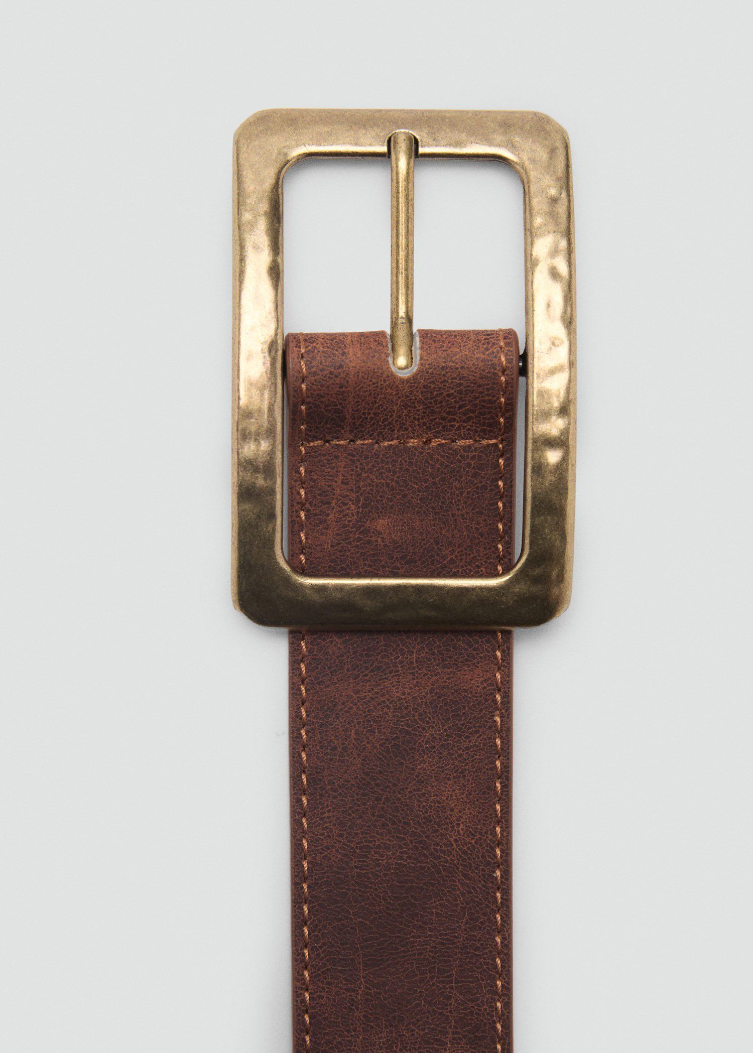 Textured square buckle belt
