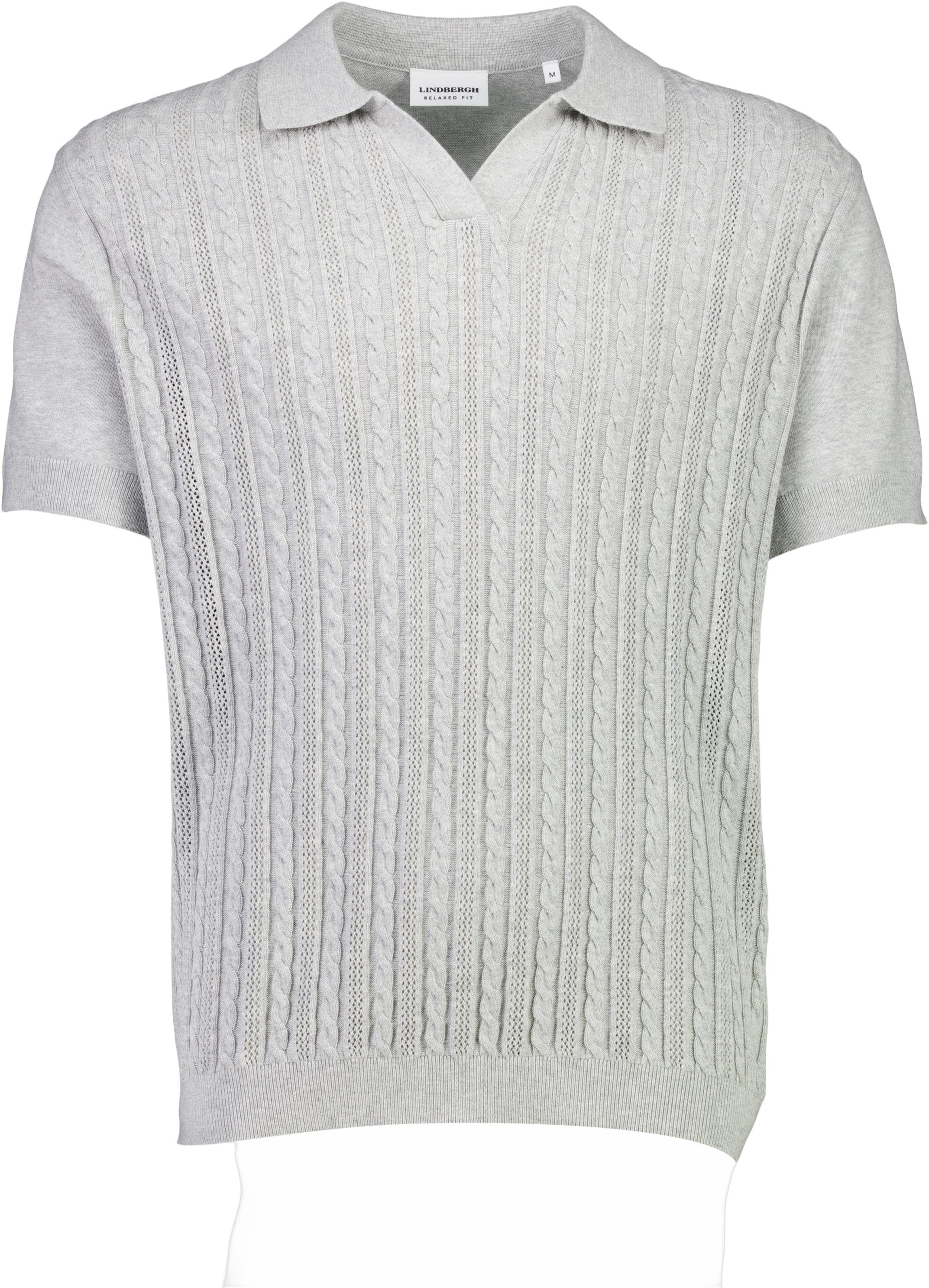 Knitted S/S cable v-neck polo