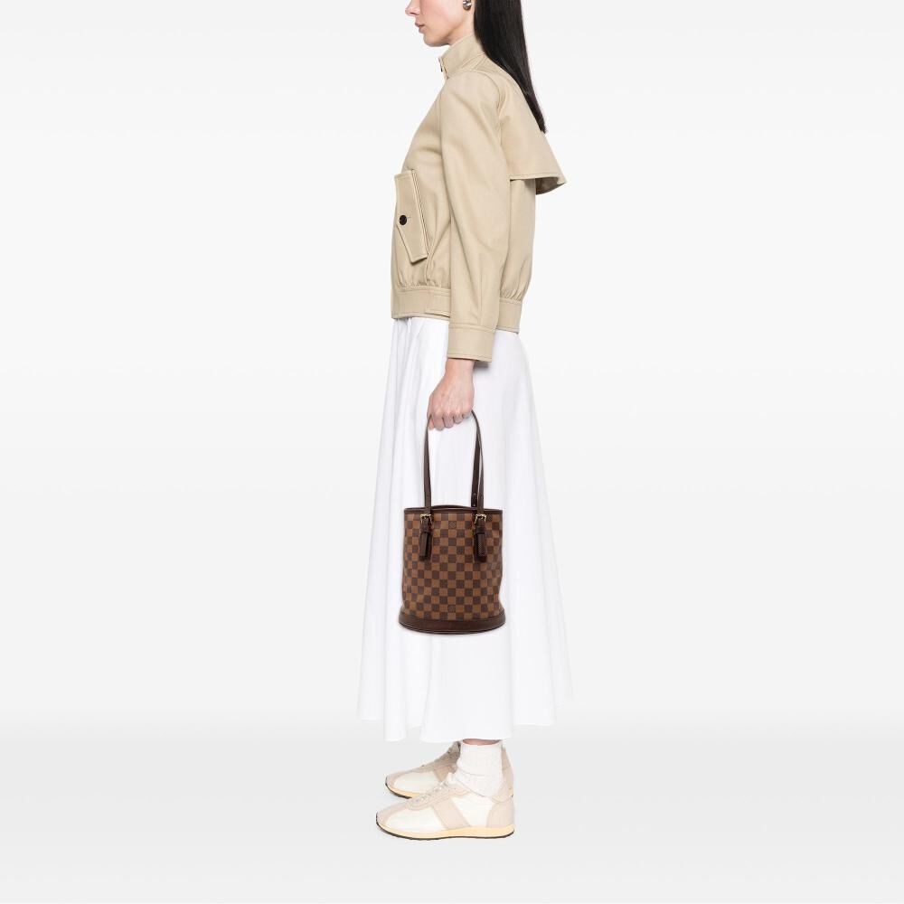 Louis Vuitton Marais