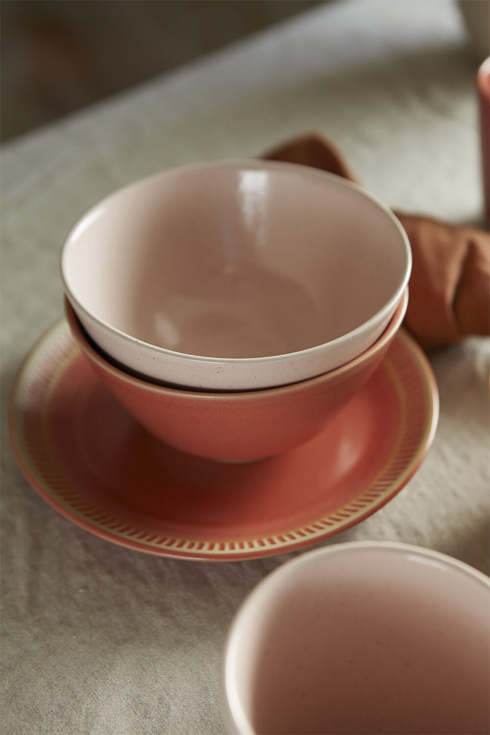 Knabstrup Colorit, tallerken, koral, &Oslash;19 cm