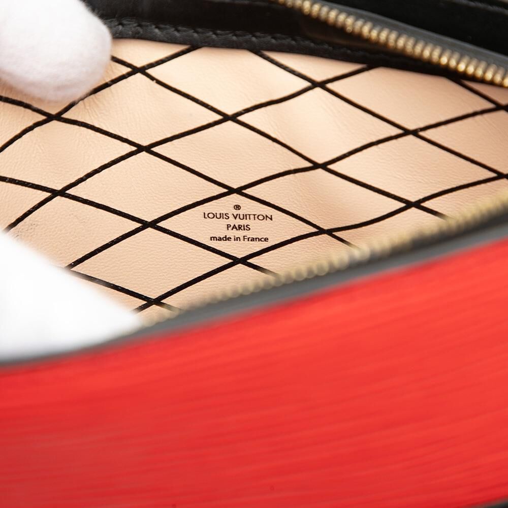 Louis Vuitton Clutch