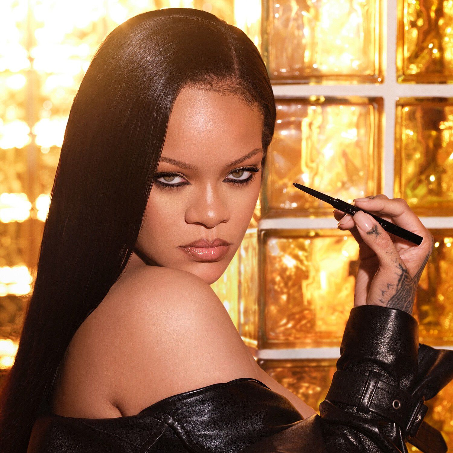 Fine Linez Lash Line-Enhancing Eyeliner