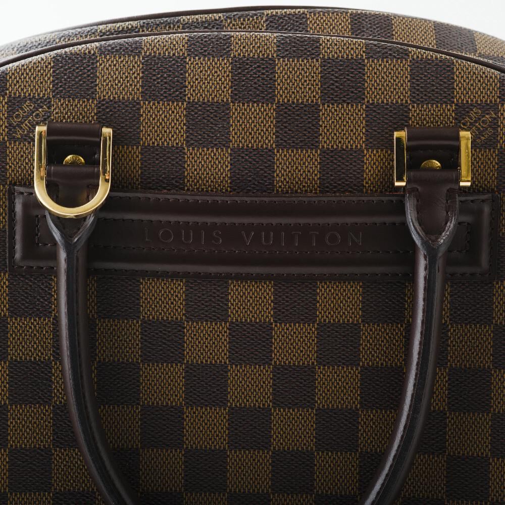 Louis Vuitton Nolita