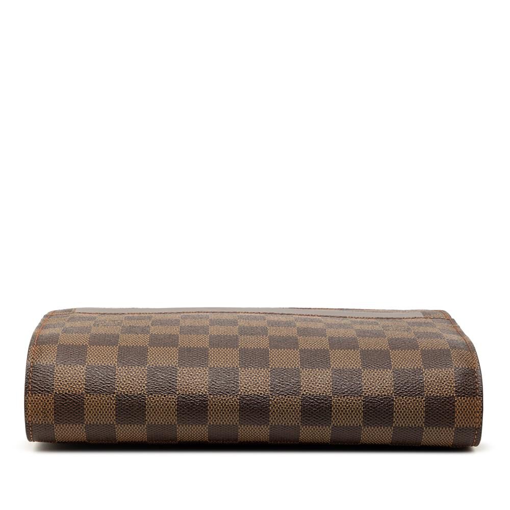 Louis Vuitton Clutch