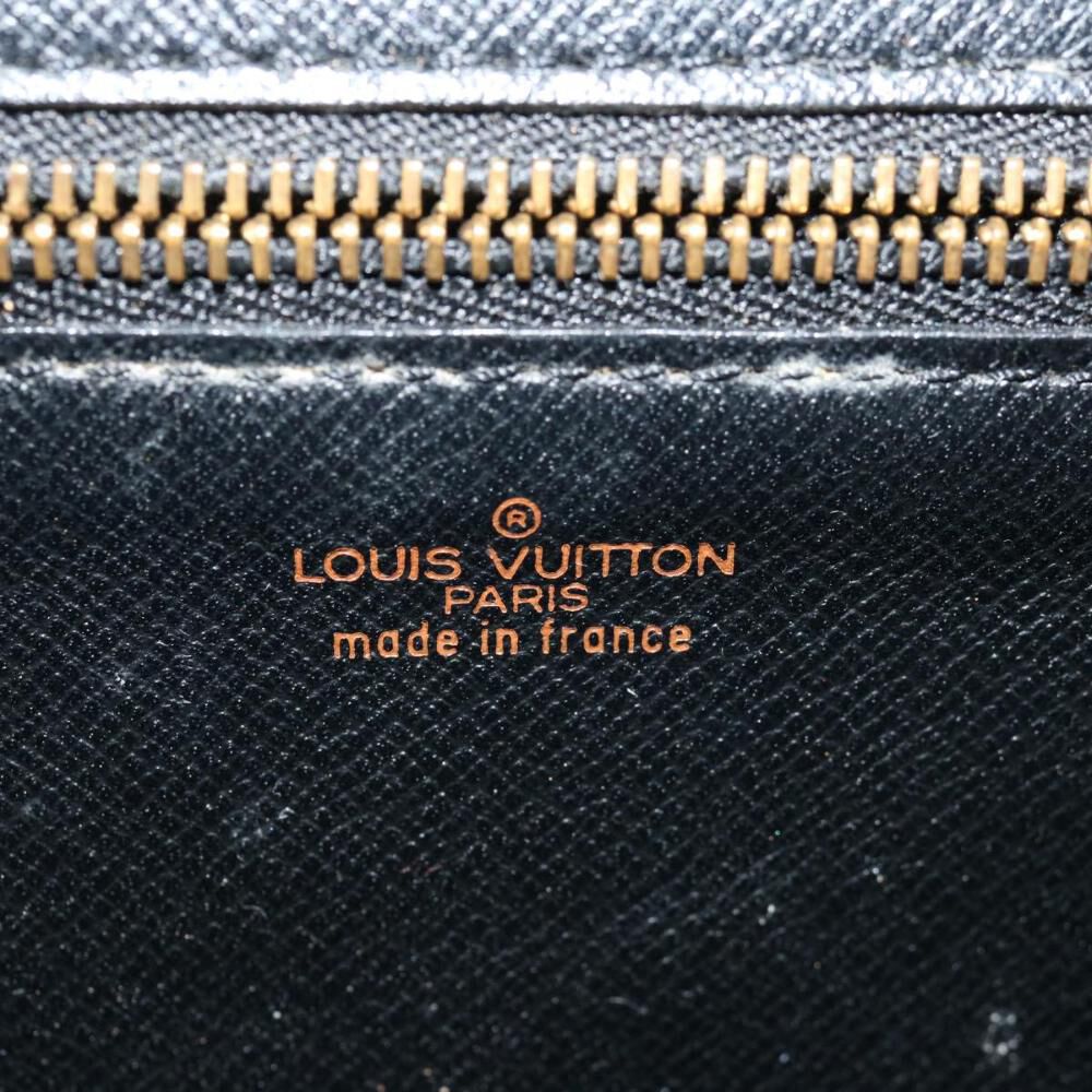 Louis Vuitton Clutch