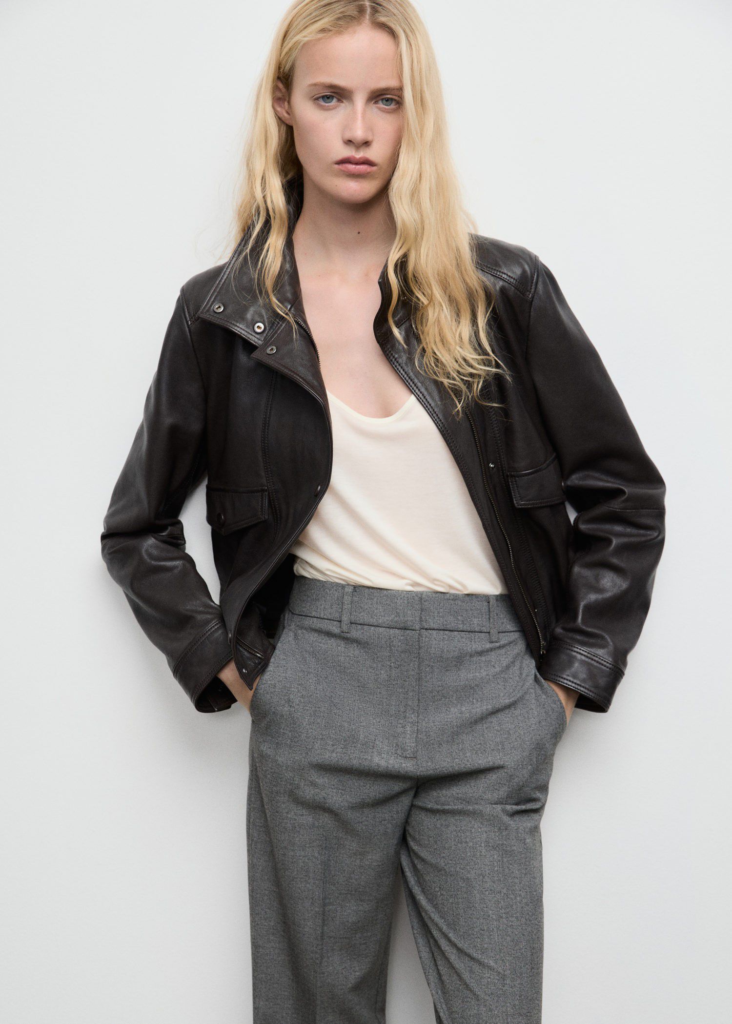 Straight mid-rise trousers