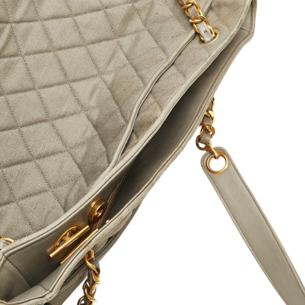 Chanel Tote