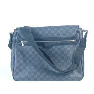 Louis Vuitton Messenger