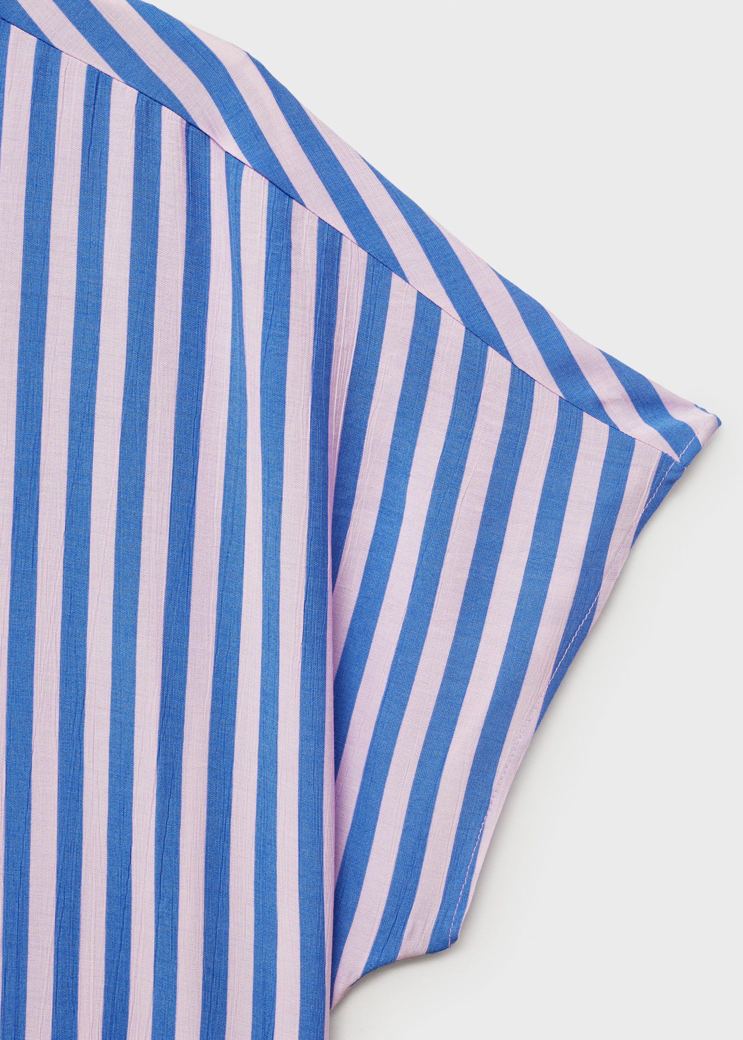 Short sleeve striped shirt