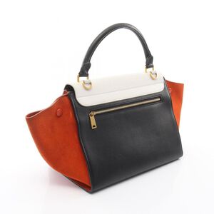 C&eacute;line Trapeze