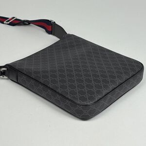 Gucci Shoulder Bag