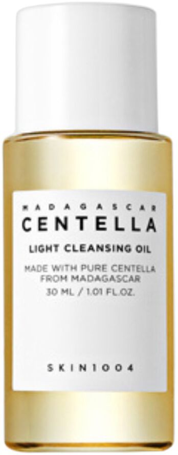 Madagascar Centella Light Cleansing Oil