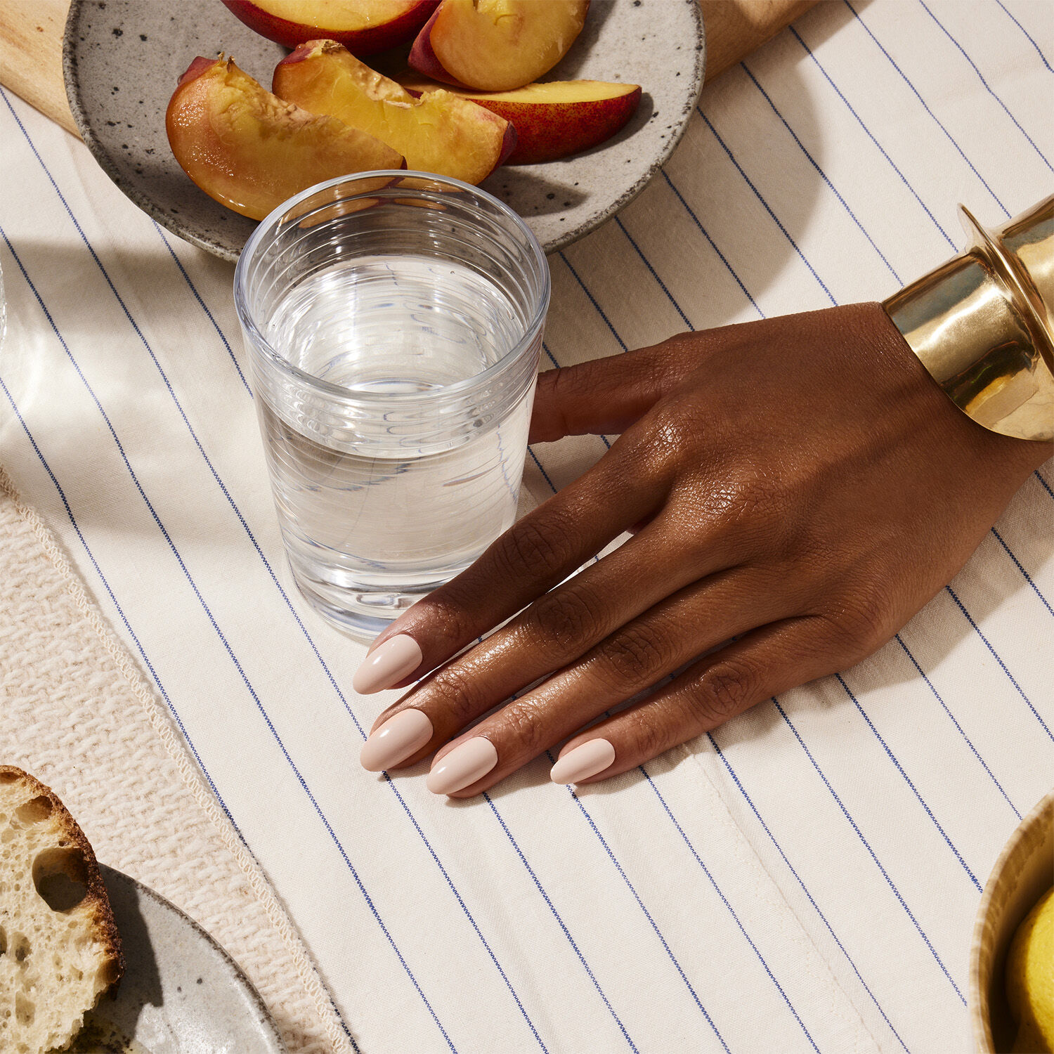 Linen Luxury CND VINYLUX