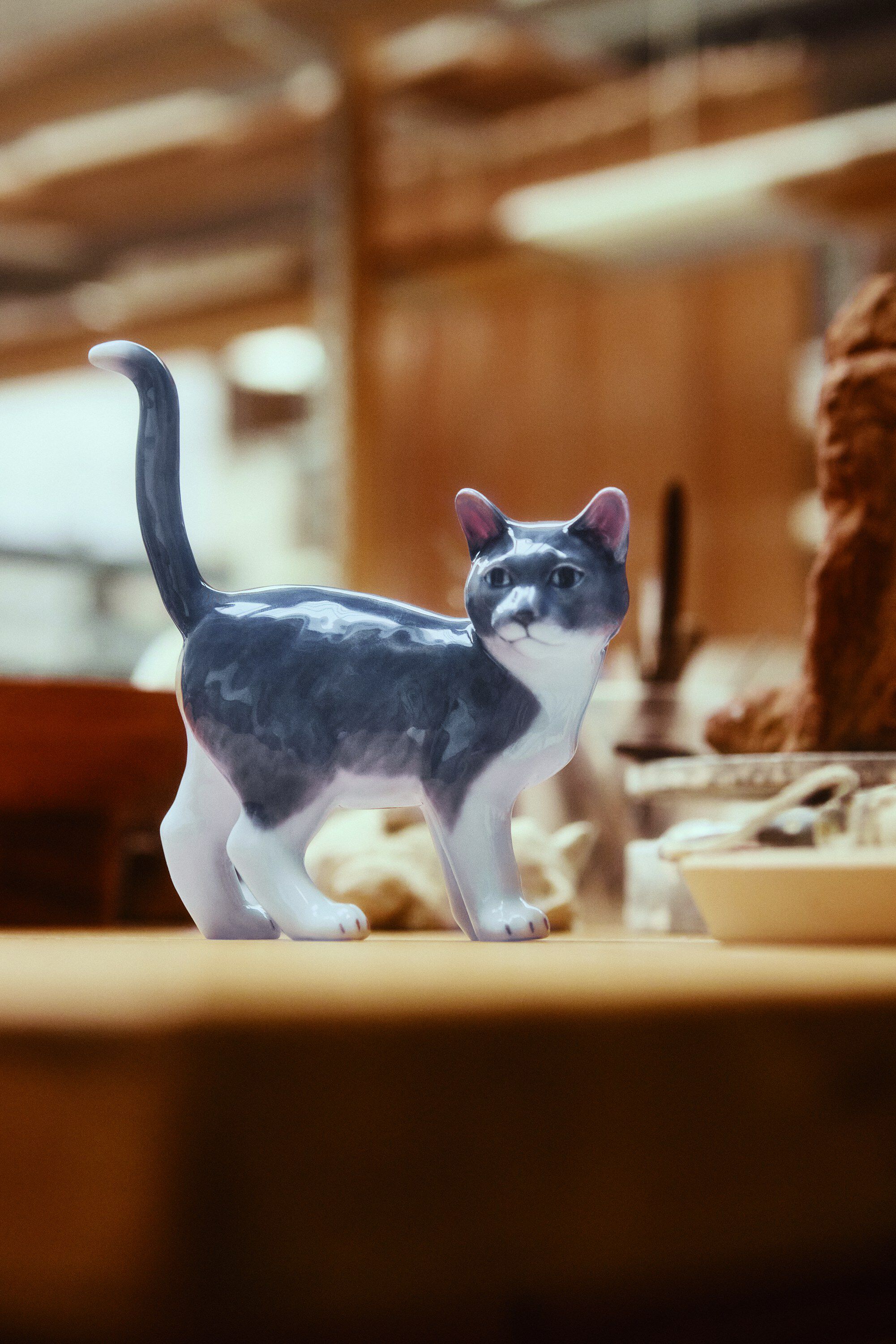 Figur 2026, kat, 15,5 cm