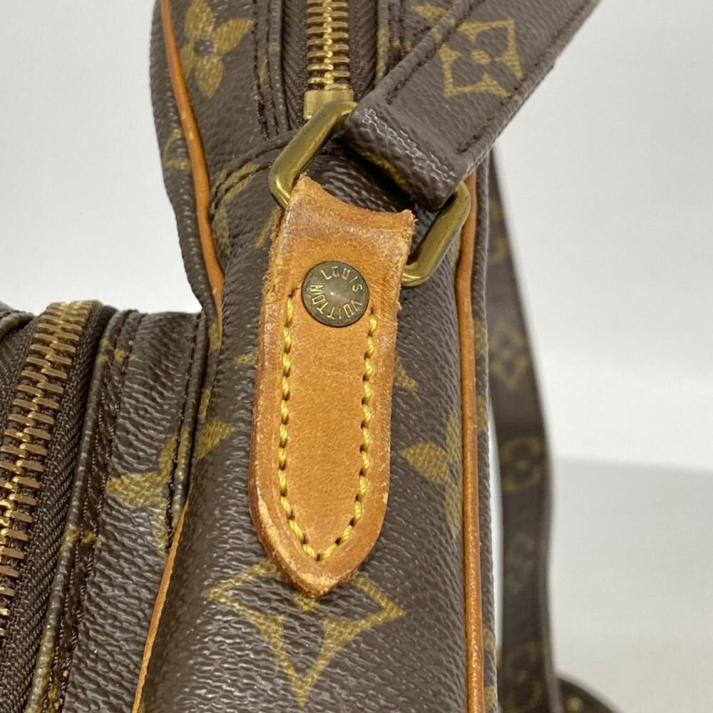 Louis Vuitton Shoulder Bags