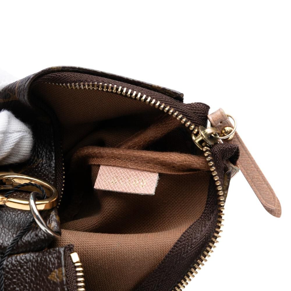 Louis Vuitton Pochette Accessoires