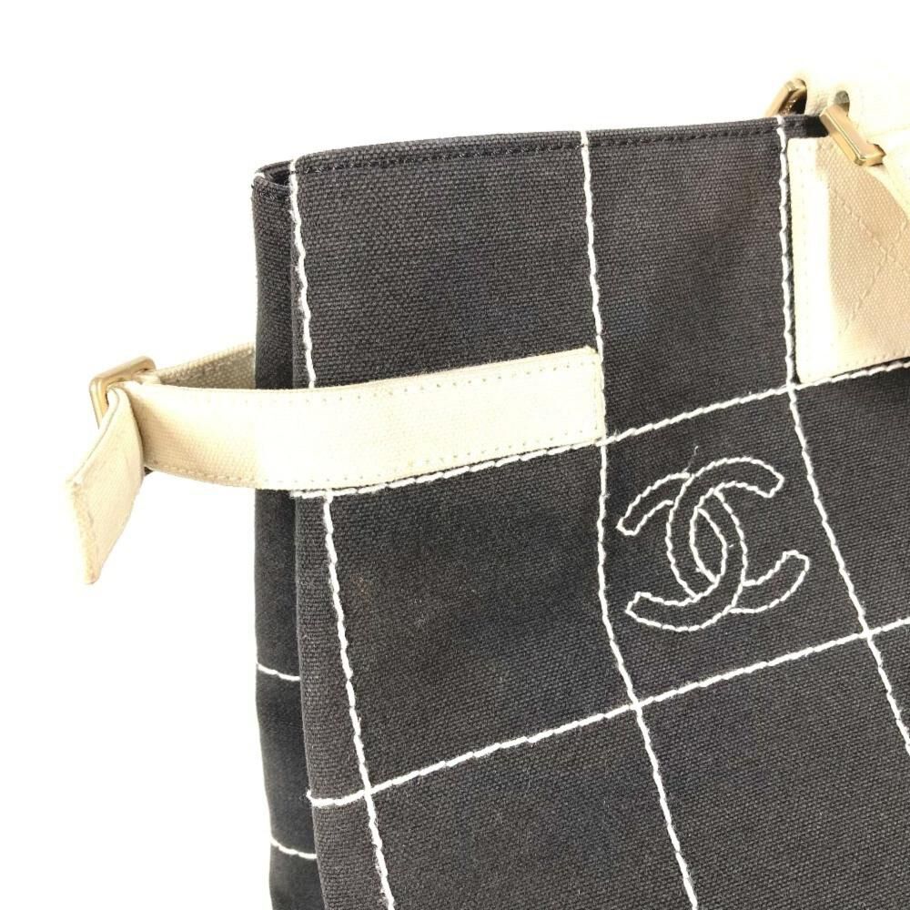 Chanel Tote