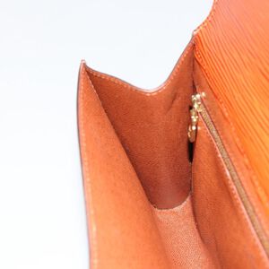 Louis Vuitton Clutch