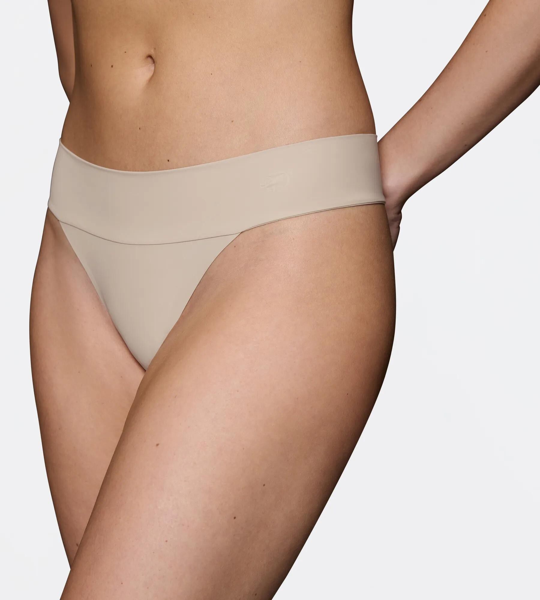 Body Make-Up Illusion String EX