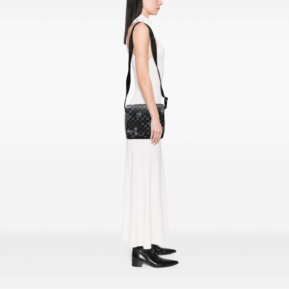 Louis Vuitton District