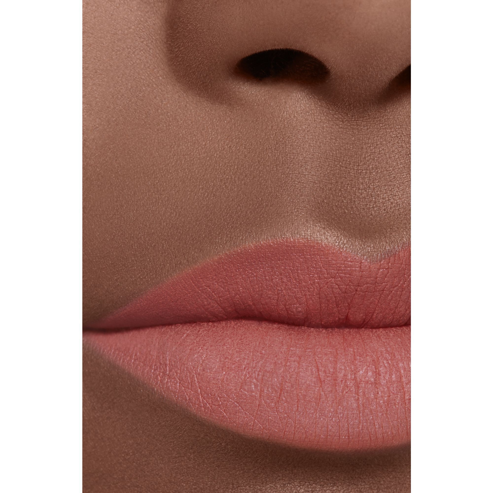 ULTRA HOLDBAR INTENS MAT FLYDENDE L&AElig;BESTIFT