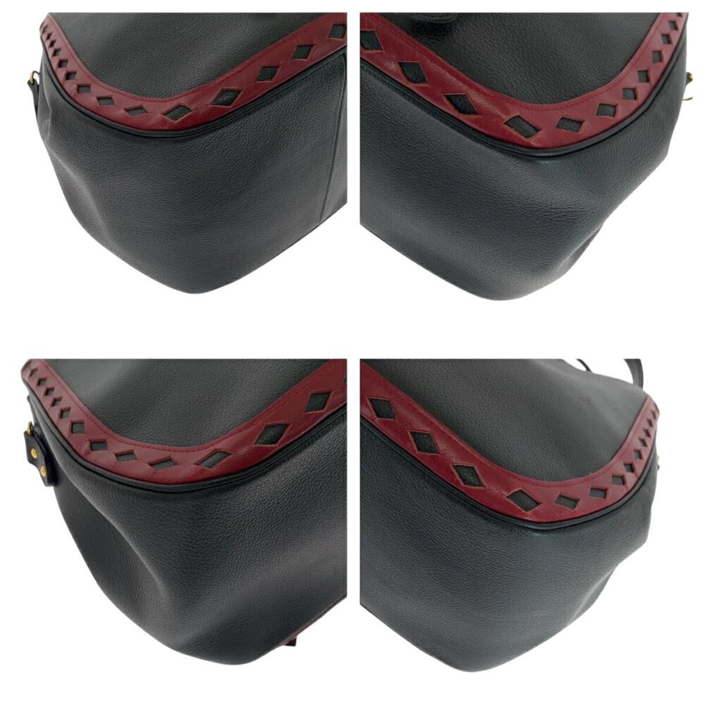 Yves Saint Laurent Shoulder Bag