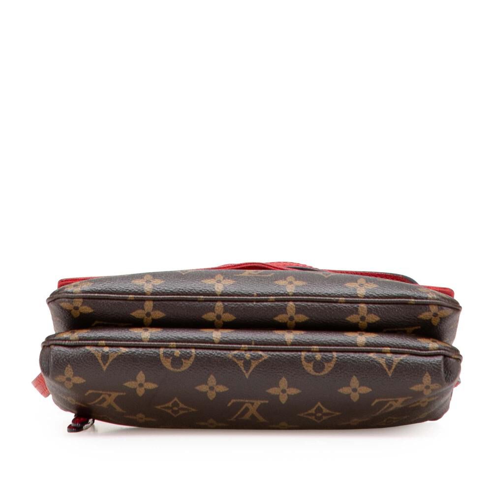 Louis Vuitton Shoulder Bags