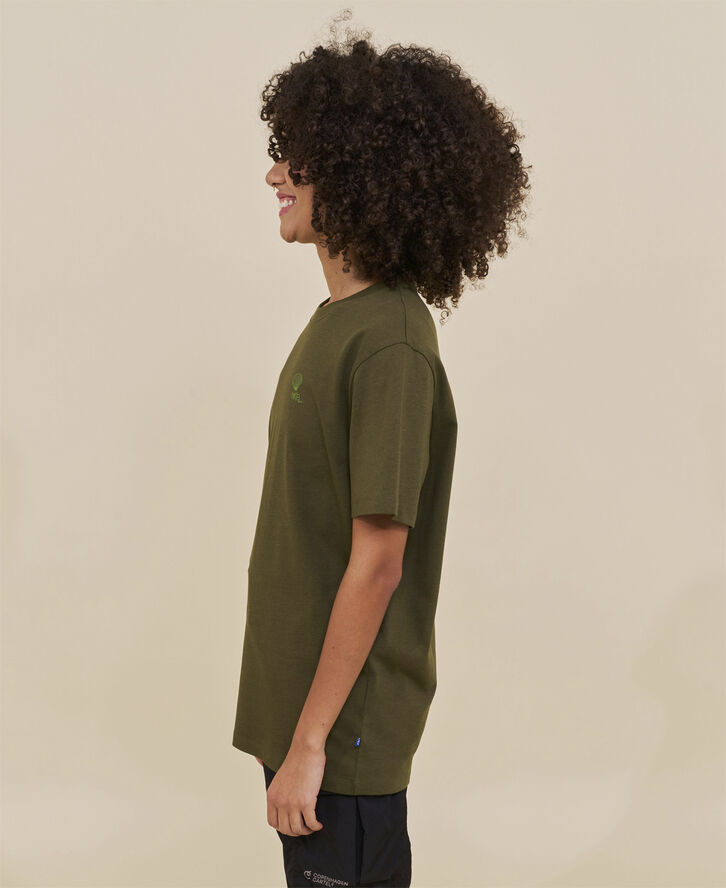 Cartel Scallop Embroidered Tee