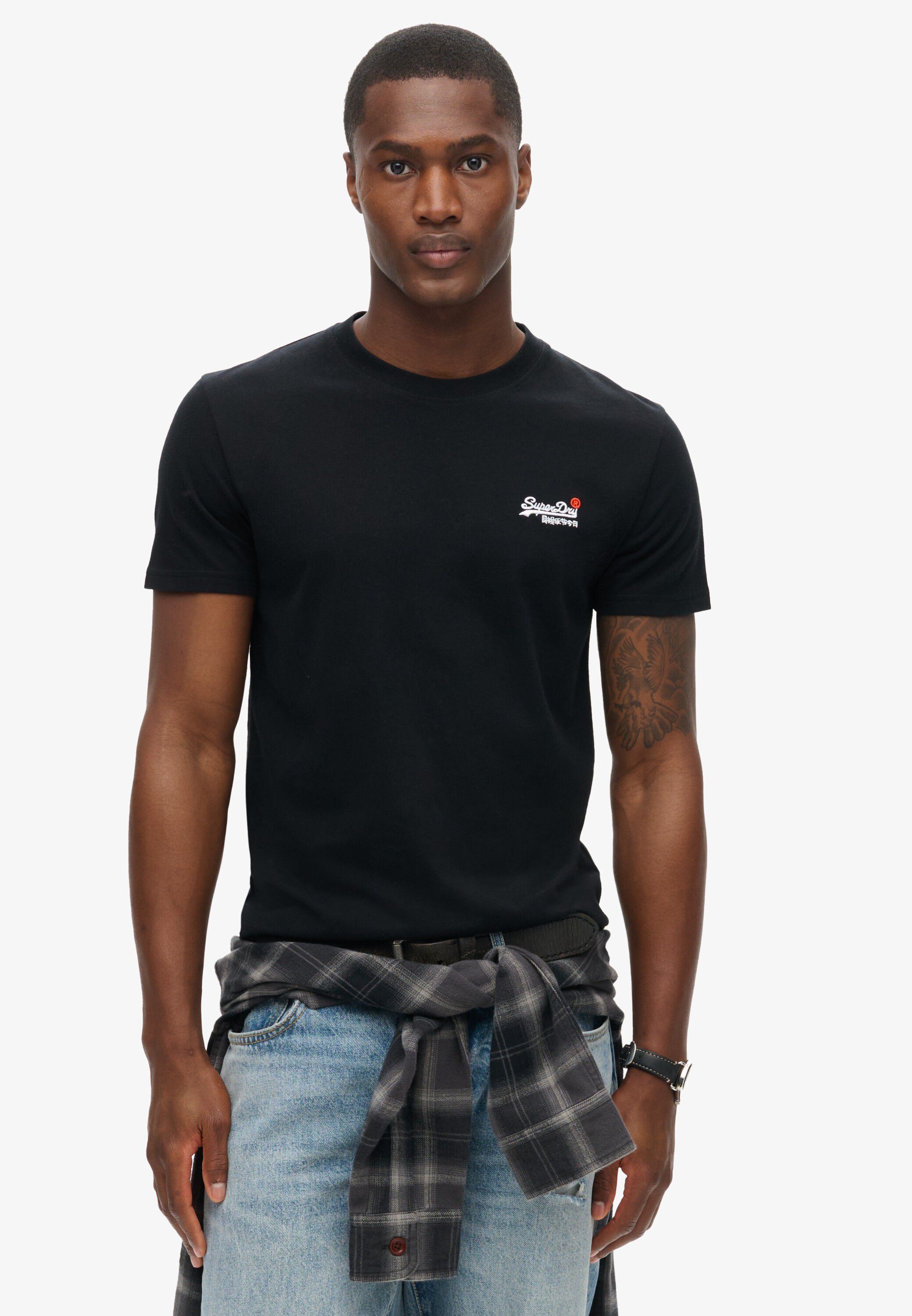 ESSENTIAL CONTRAST EMB TEE