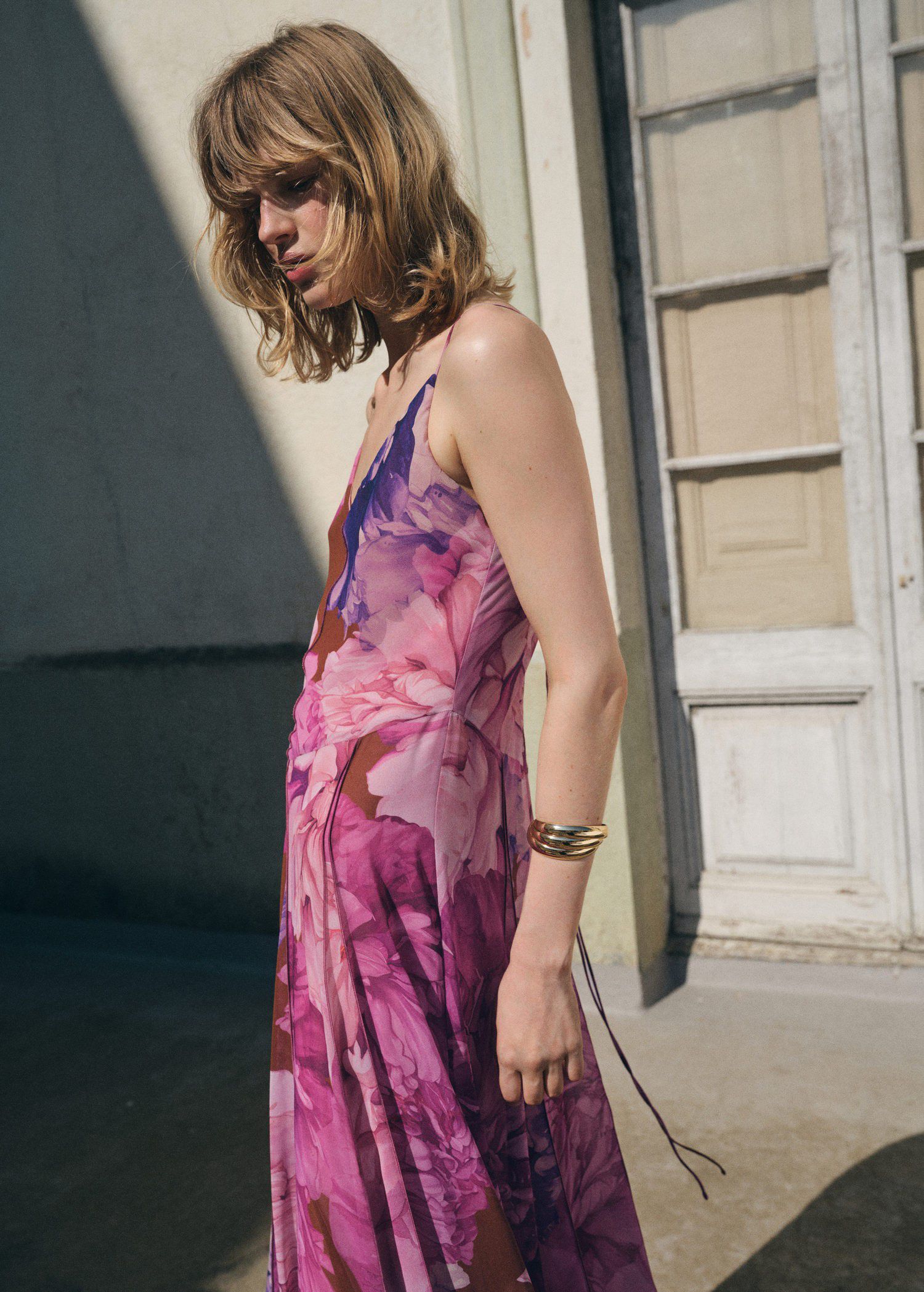 Floral-print flared dress