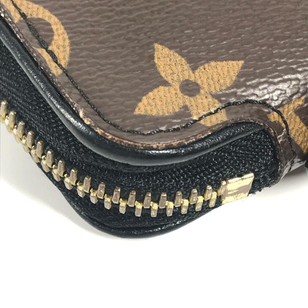 Louis Vuitton Pouch